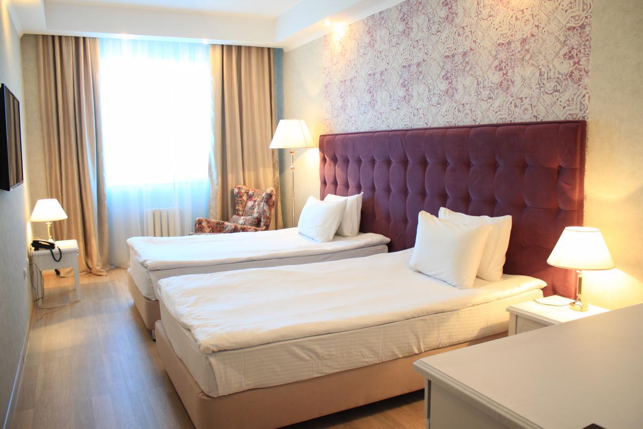 Akbulak Hotel Астана Экстерьер фото