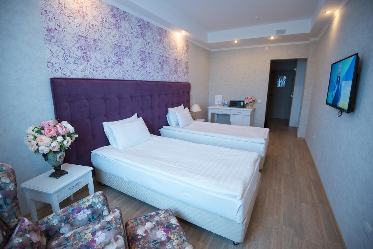 Akbulak Hotel Астана Экстерьер фото