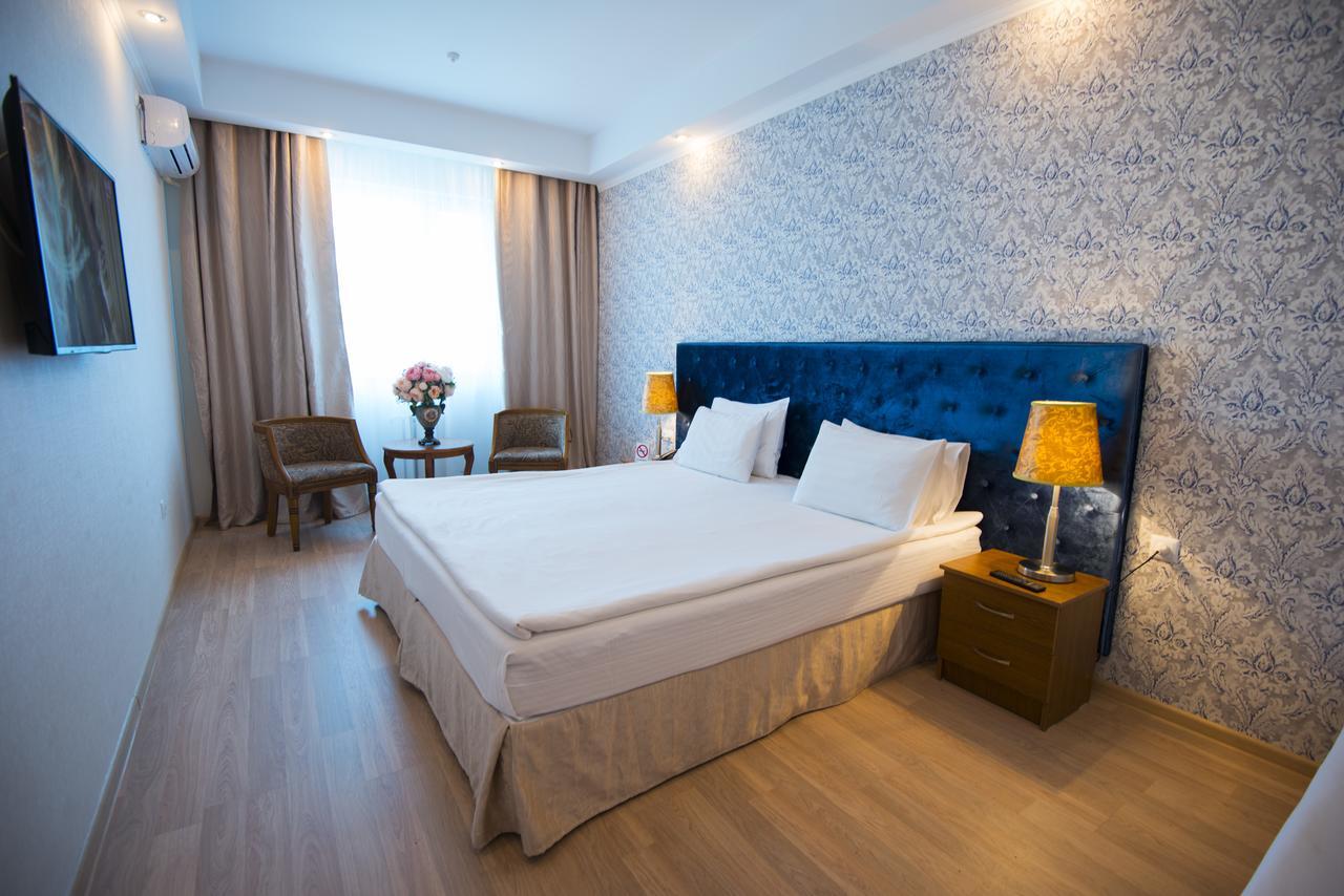 Akbulak Hotel Астана Экстерьер фото